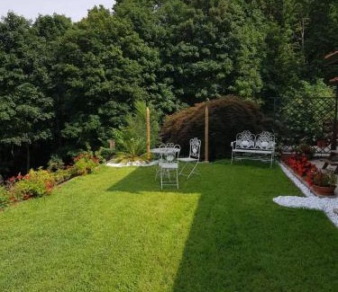 Stresa House | Nel giardino di Dafne