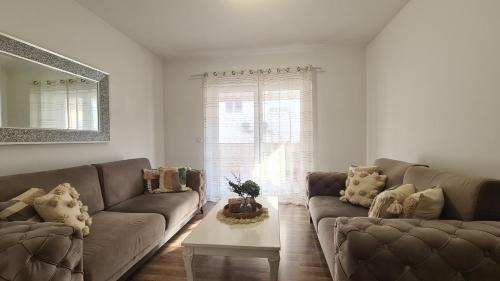 Crno Apartment | Nellie