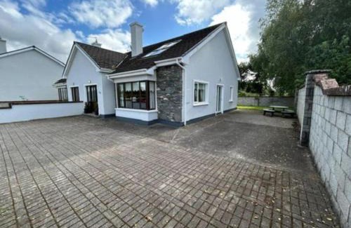 Beaufort House | Nellie's Village Stay