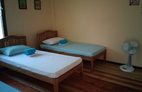 Port Barton House | Nelmann's Nipa Huts