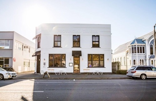 Nelson City Centre Apartment | Nelson City Centre Apartment 3 - Stylish apartment in the city center!