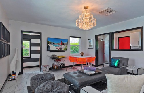 Racquet Club West House | NEON OASIS PS, Fire Coral #1