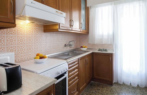Kinosargous Apartment | Neos Kosmos Gem with Balcony and Acropolis View