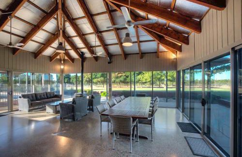 Moama House | Nepeta Cataria Estate - Echuca Holiday Homes
