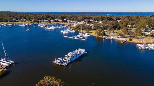 Raymond Island House | Neptune