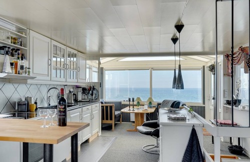 Hasmark Strand House | "Nera" - 10m from the sea by Interhome