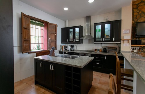 Nerja Cottage | Nerja: country holiday home - NerjaBig house