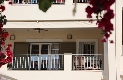 Perdhika Apartment | Nest Aegina Apartments