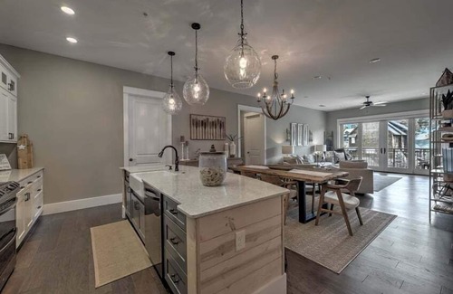 Blue Ridge Condo | Nest on West - Small town charm | Downtown Condo | Walk to shops