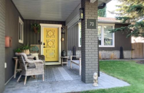 Okotoks House | Nesting Suite Okotoks