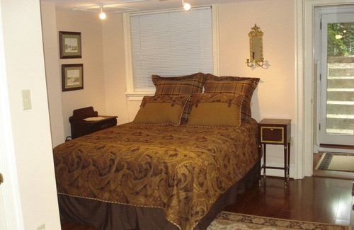 Capitol Hill Bed & Breakfast | NESTLED IN PRIME CAPITOL HILL LOCATION - STEPS AWAY TO EVERYTHING!