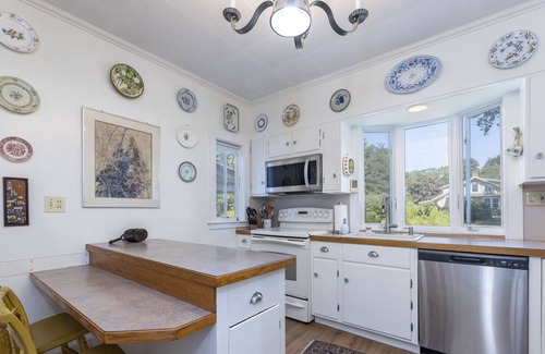 Shoreby Hill House | Nestled in the Heart of Jamestown's Village w/an Inground Pool