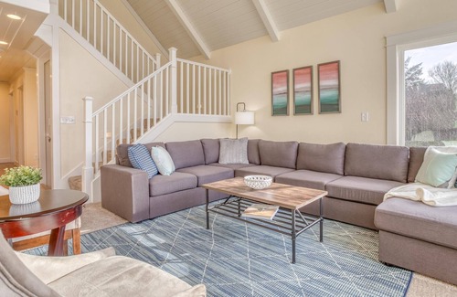 Tillamook House | Netarts Coastal Retreat