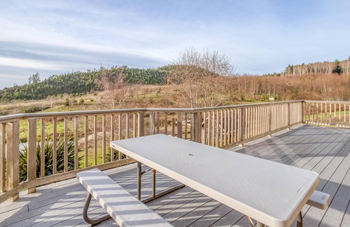 Tillamook House | Netarts Coastal Retreat