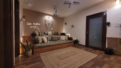 Chandigarh Apartment | Netflix & Chill Inn