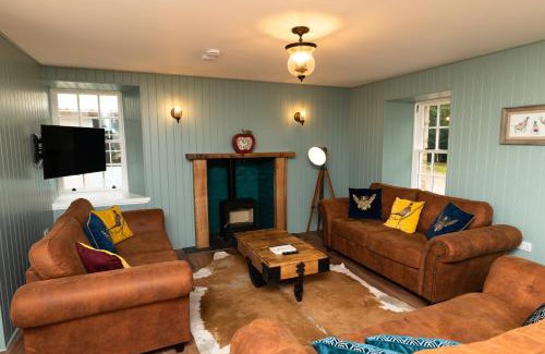 Turriff House | Netherdale House & The Coach House