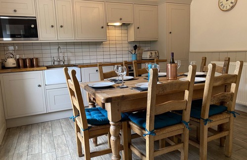Hawick Cottage | NETHERRAW, pet friendly, character holiday cottage in Newcastleton