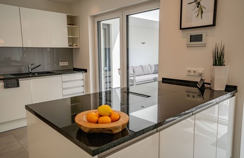 Leverkusen Apartment | NEU Luxuswohnung in Waldrandlage Nähe Köln Messe!
