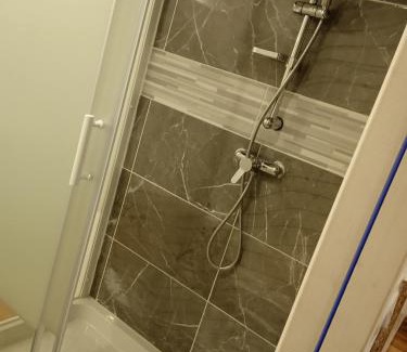 Saint-Julien-de-Vouvantes Apartment | NEUF Au Clair De Lune - Dormir Comme A La Maison