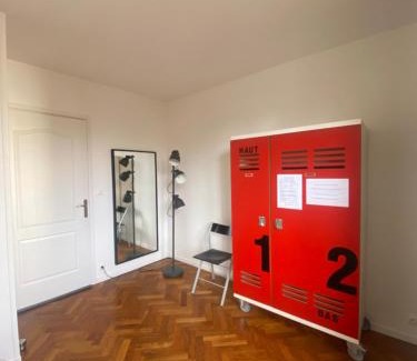 Neuilly-sur-Seine Bed & Breakfast | Neuilly-sur-Seine calme et lumineux. B&B. 3 chambres