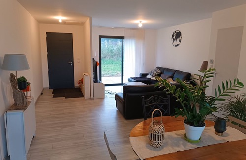 Truyes House | New 100m2 3-bedroom house with air-conditioning and enclosed grounds for animals