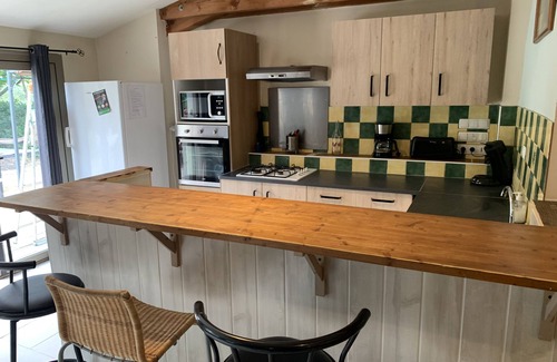 Euzet Cottage | NEW 12pers private house, 250m², above ground pool, 3000m² wooded, 15km Uzes/Ales