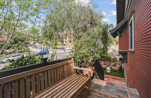 Golden Hill House | New 2br near downtown