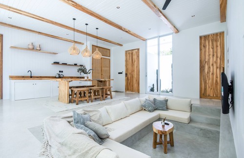 Pecatu Villa | New 2br villa 4mins to Bingin beach