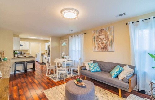 Ukiah House | NEW! 3 BED 2 BATH Utopian Ukiah