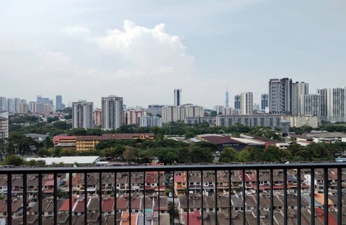 Kampung Haji Abdullah Hukum Condo | New 3-bedroom condo with 600 sq ft terrace viewing Kuala Lumpur City,