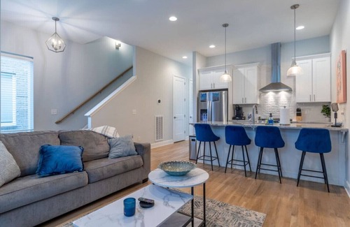 Nashville House | New 3 Bedroom Home Minutes Away From Downtown!