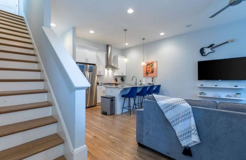 Nashville House | New 3 Bedroom Home Minutes Away From Downtown!