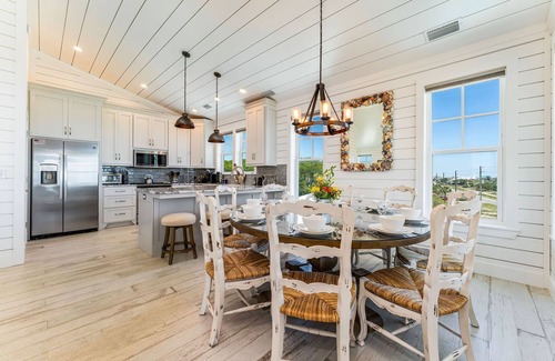 East End House | NEW 3 BR 4.4 Bath Heated Pool plus Elevator