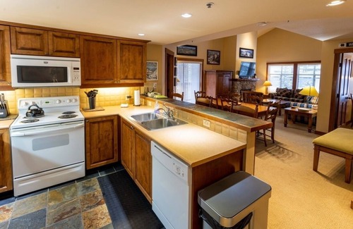 Snowbird Condo | NEW! 3323 - Two Bedroom Standard Powderhorn Lodge