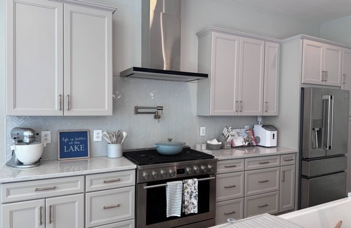 Mineral House | New 4BR luxe private oasis private side Lake Anna