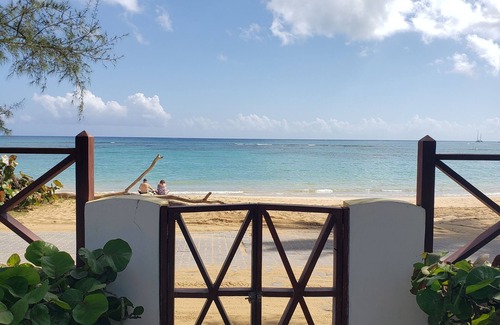 Puerto Bahia Apartment | NEW Amazing Direct Beach Views 4BR Penthouse Pools/Jacuzzi/BBQ + Maid Services