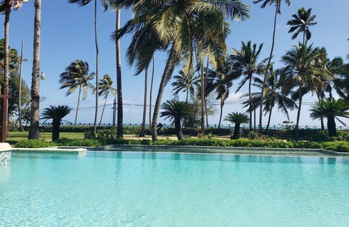 Puerto Bahia Apartment | NEW Amazing Direct Beach Views 4BR Penthouse Pools/Jacuzzi/BBQ + Maid Services