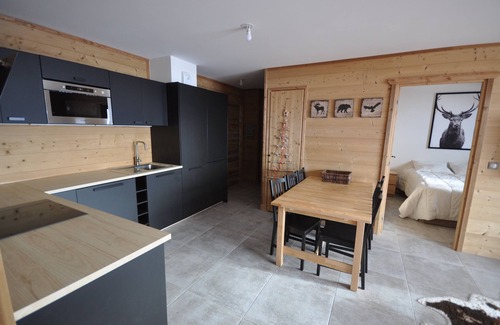 La Toussuire Apartment | New and warm apartment with panoramic view, direct access to the slopes