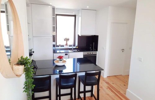 Centro / Baixa Apartment | New apartment, in Porto city center, with balcony, air conditioning