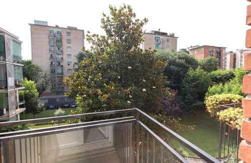 Gallaratese Apartment | NEW! Apartment X6 with WIFI, A/C, underground M1!