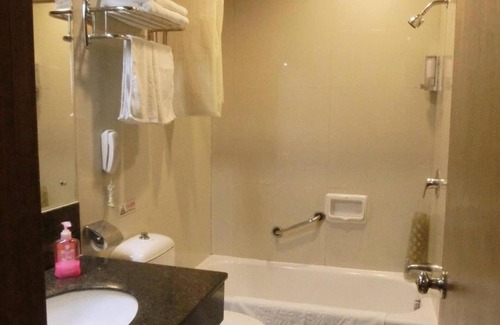 Guangzhou Hotel | New Asia Hotel