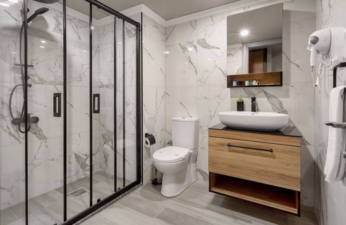 Izmit Hotel | New Balturk Hotel Izmit