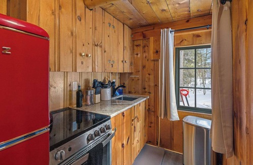 Black Hawk Cabin | NEW Barrel Sauna~ Peace & Relaxation~
