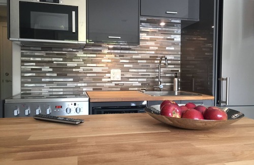 West Side House | New Basement Private Suite - Fully Furnished, 1 BEDROOM & Futon