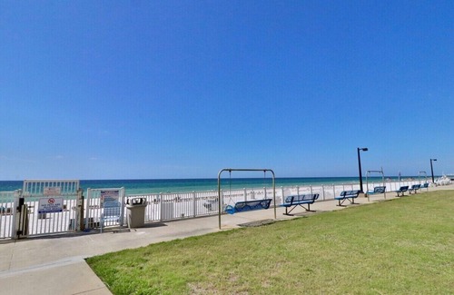Biltmore Beach Condo | NEW! Beachfront, 3 Pools (1 heated), Hot Tub, FREE Beach Chairs