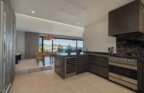 El Medano Ejidal Condo | New Beachfront Penthouse! Amazing Views of Medano Bay-2 Bedroom Plus Den in Cabo