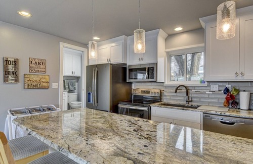 LaPlatte I House | New, Beautiful, Peaceful and Convenient Lake Cottage
