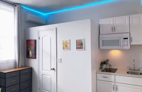 Queens Apartment | New! Beautiful Studio! Main St! Parking!