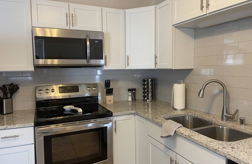 Las Cruces House | NEW! Beautifully Remodeled 5 Bedroom Mesilla Street Home- All New Furniture