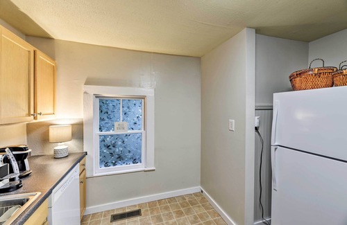 New Bern House | New Bern Home w/Yard, Grill + Walkable Location